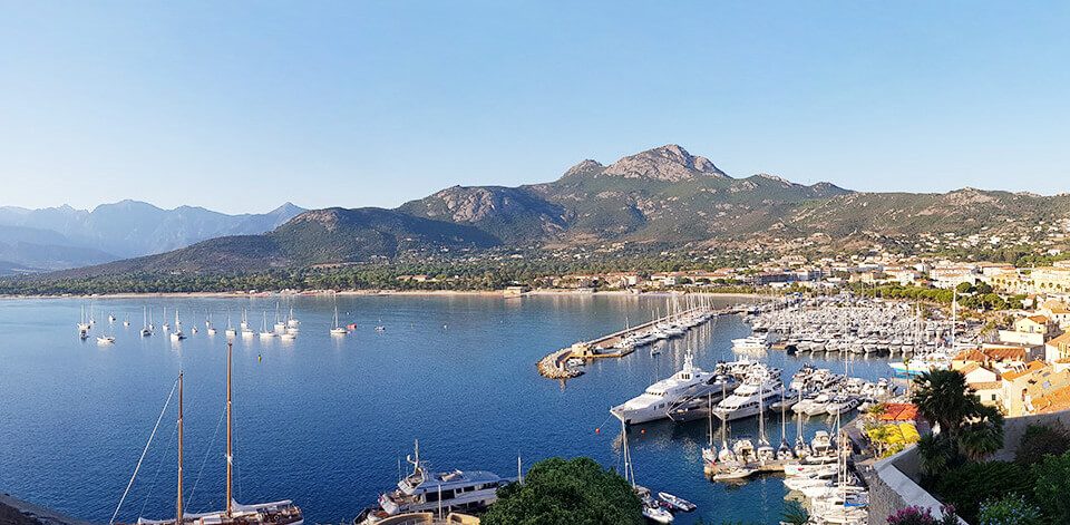 VISITER LA CORSE locations de vacances à Calvi